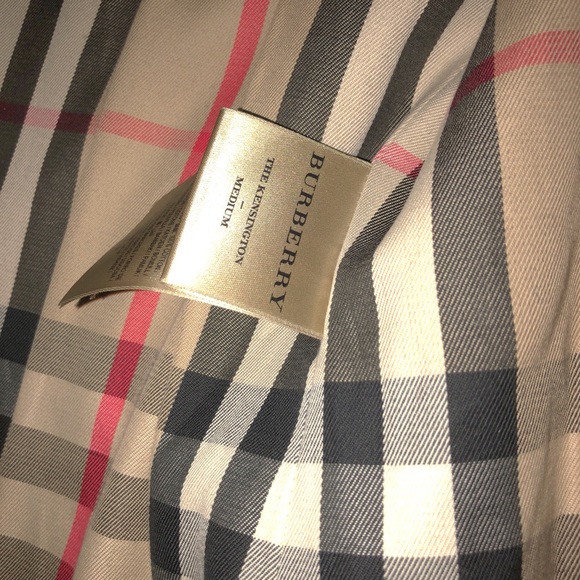 SOLD Burberry Kensington Trench Coat - Picture 8 of 8